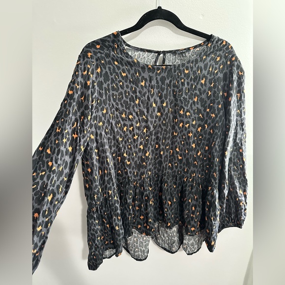 Peplum high low top - Picture 1 of 3